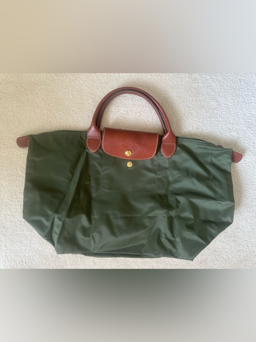 Longchamp Olive Green Le Pliage Medium Handbag - Picture 2 of 7